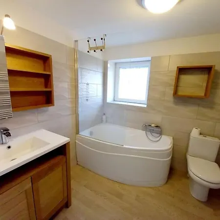 La Rochette Et Avec Jacuzzi Rooftop Balcon Cour Interieure Apartment *